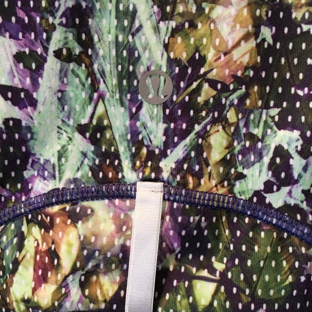 Lululemon jacket SIZE 4 - Picture 4 of 5